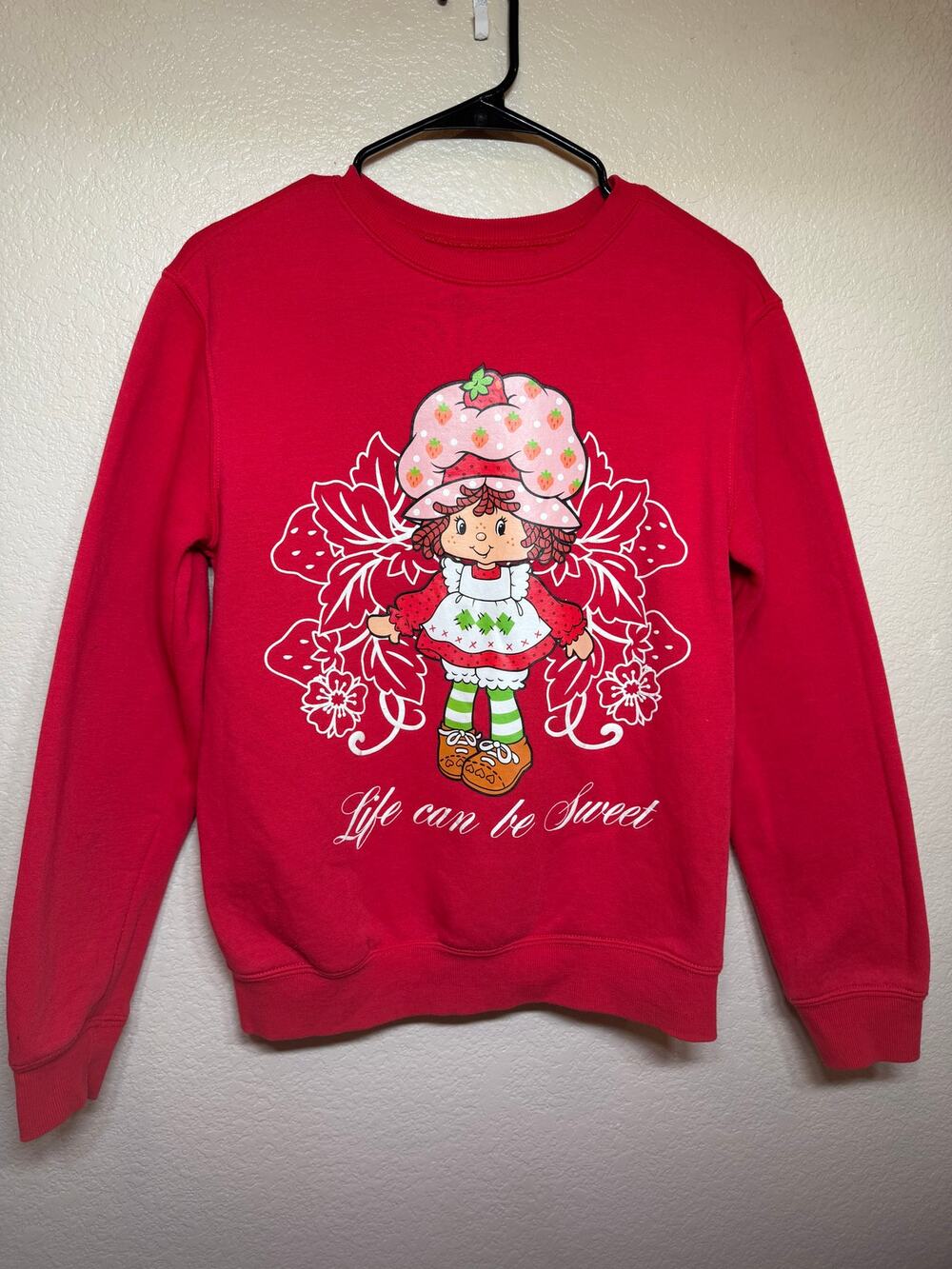 Strawberry Shortcake Life Can Be Sweet Red Sweatshirt Size S